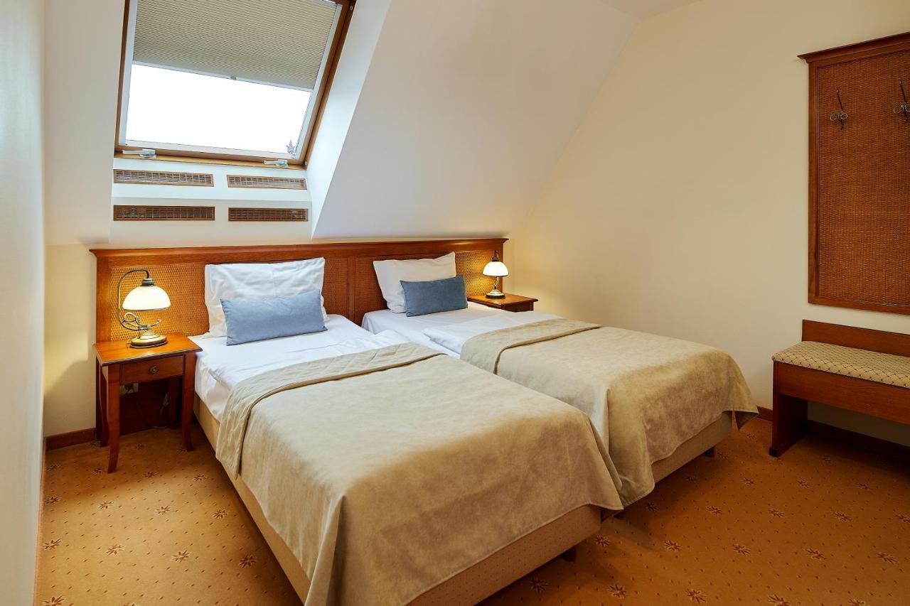 Hotel Burkaty Bialka Tatrzanska Exteriör bild